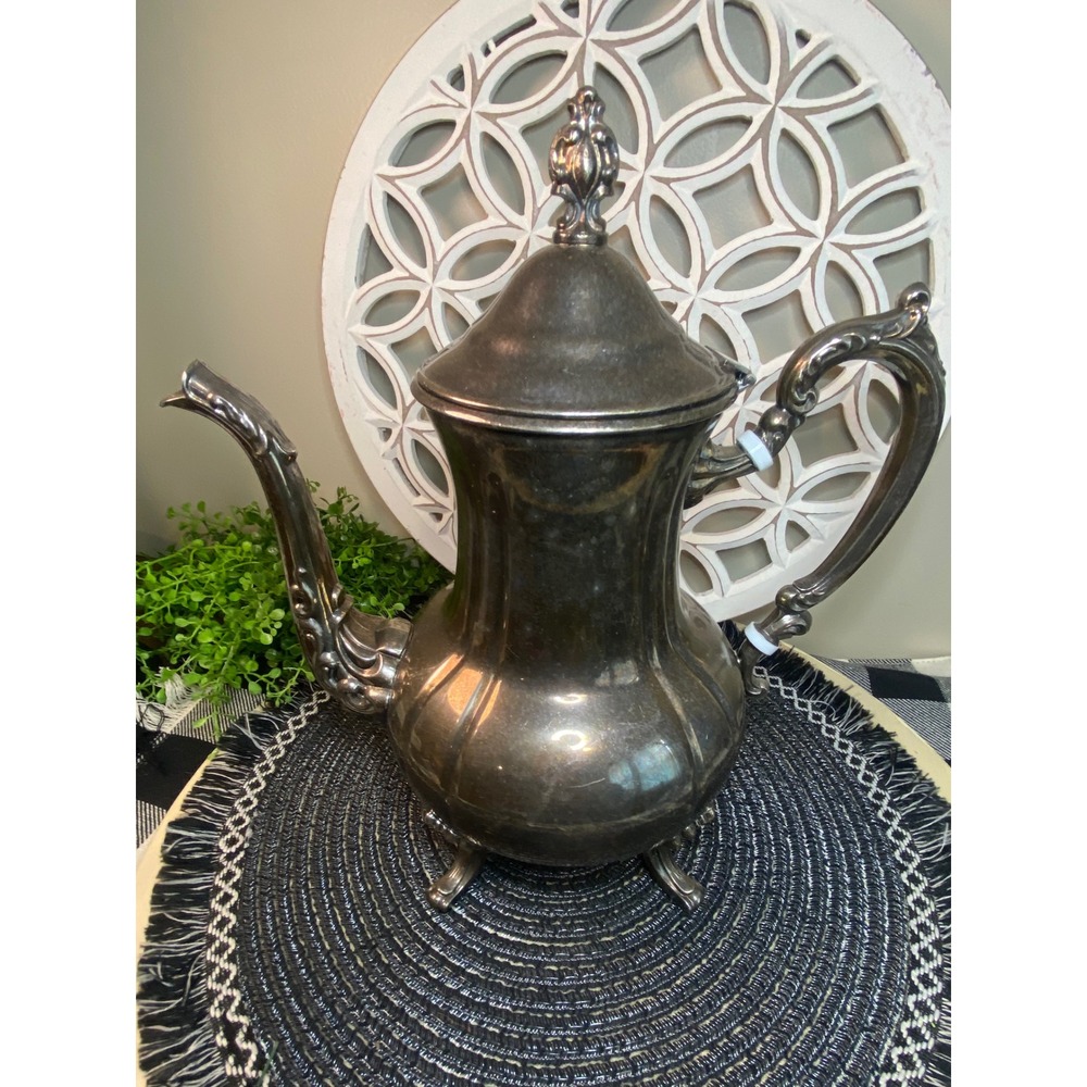 Towle Silver Plated Teapot Vintage Footed Tea Pot with Hinged Lid Ornate Handle